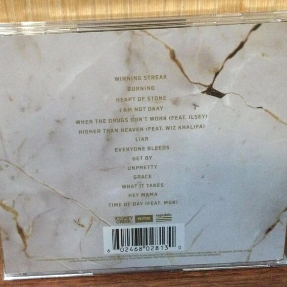 Jelly Roll Beautifully Broken CD ~ w/Signed Insert ~ New/Sealed! - Picture 5 of 5